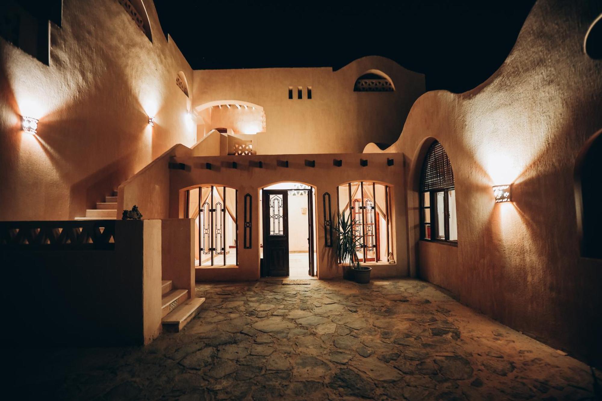 Вілла Tzila Bahariya Bahariya Oasis Екстер'єр фото