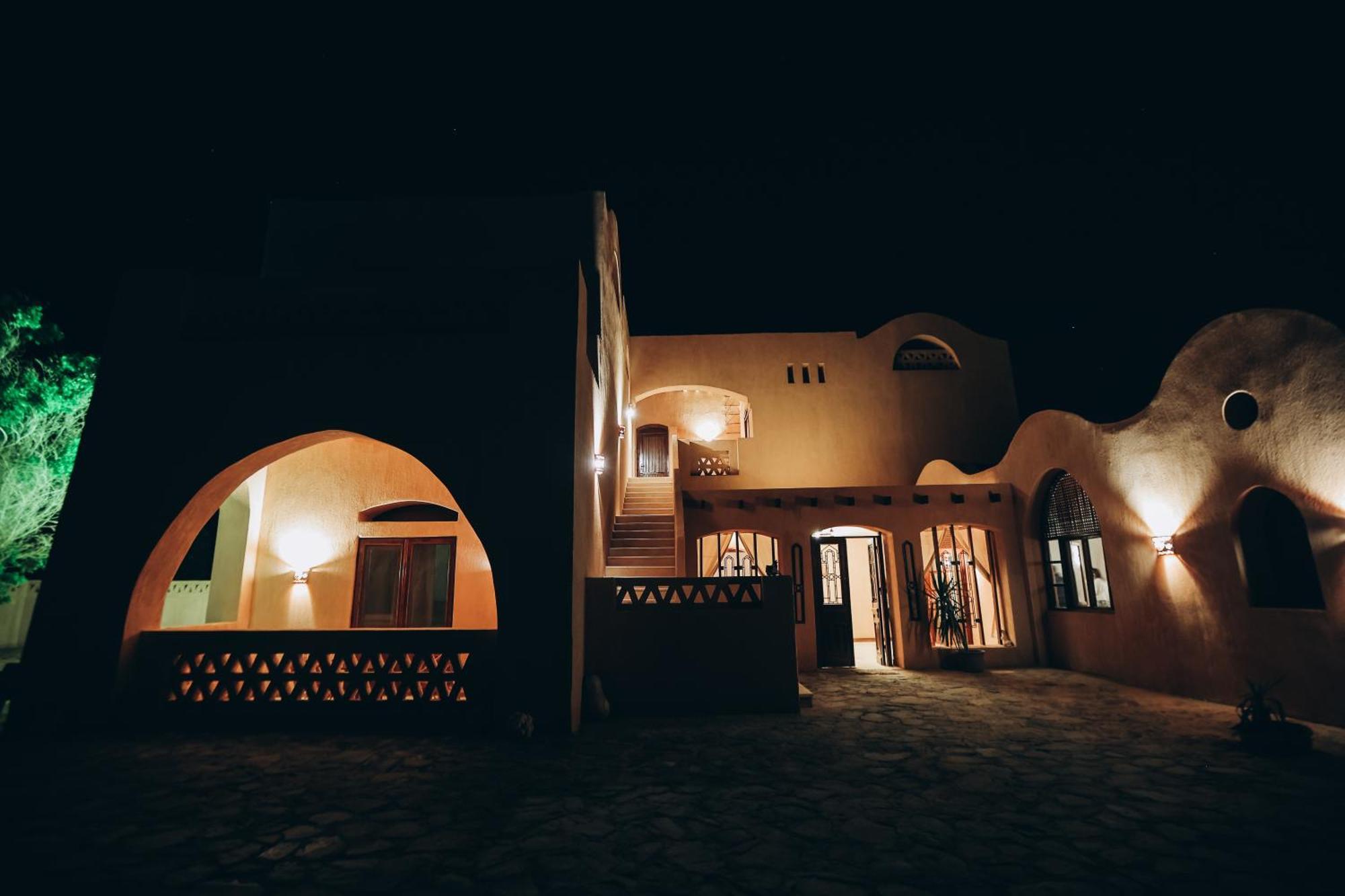 Вілла Tzila Bahariya Bahariya Oasis Екстер'єр фото